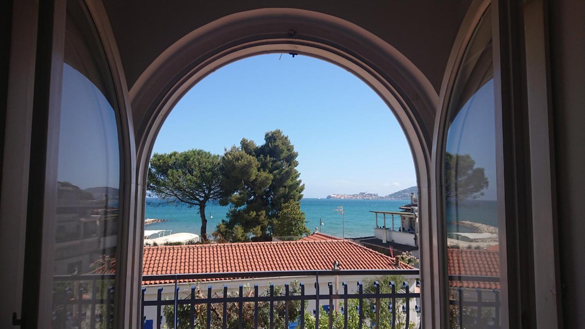 Alloggio Panoramico Sul Mare Di Vindicio Formia Exterior photo
