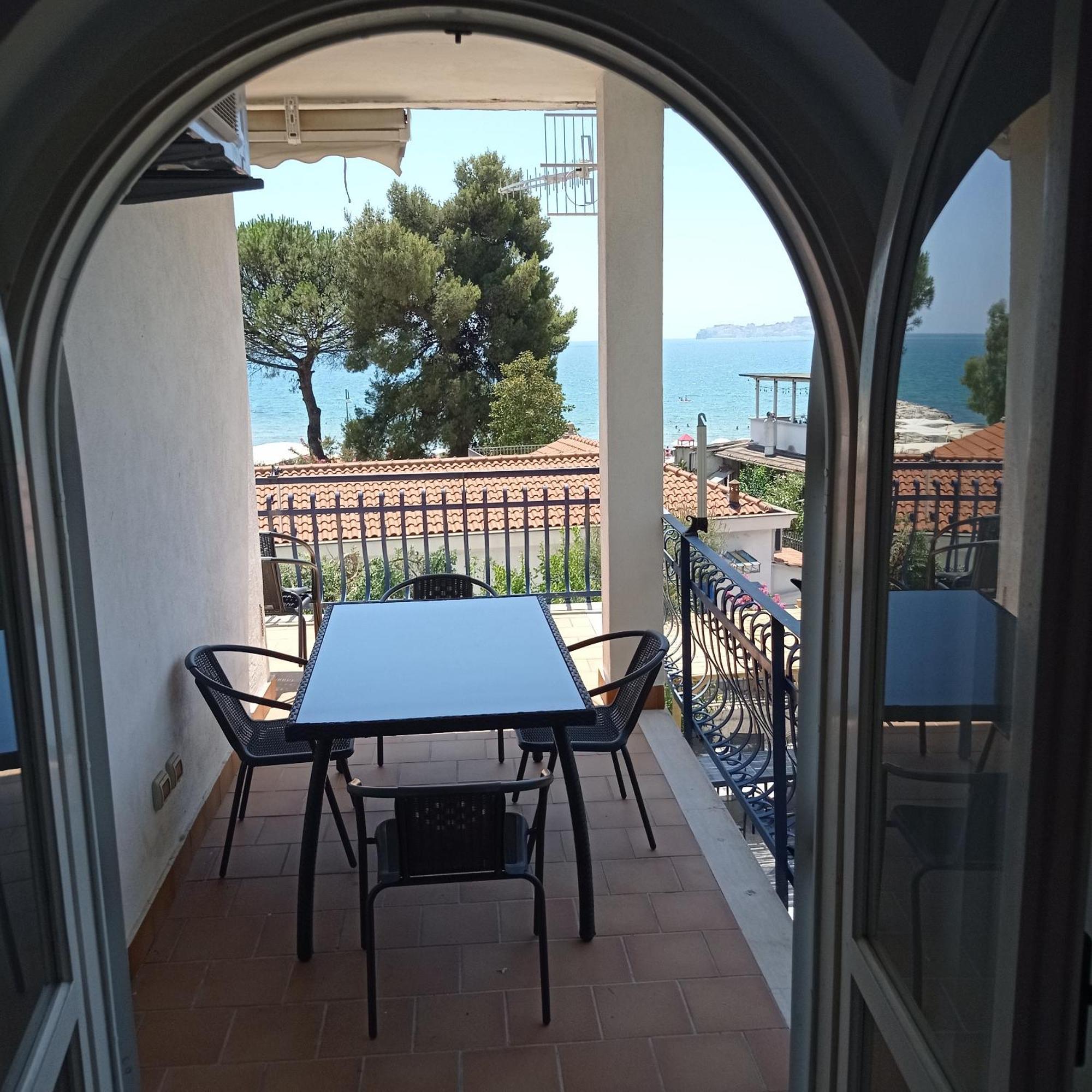 Alloggio Panoramico Sul Mare Di Vindicio Formia Exterior photo